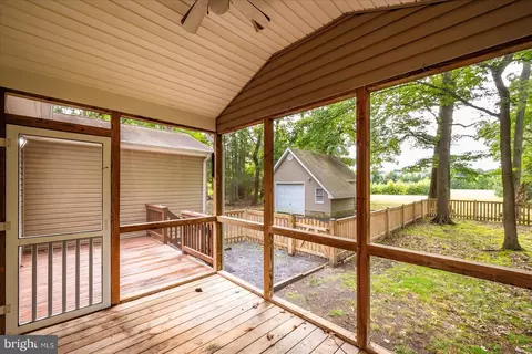 Exterior - 79 Seafarer Ln, Berlin, MD 21811 photo 11 of 28