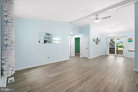 Living - 79 Seafarer Ln, Berlin, MD 21811 photo 5 of 5