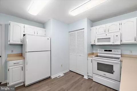 Kitchen - 79 Seafarer Ln, Berlin, MD 21811 photo 4 of 4