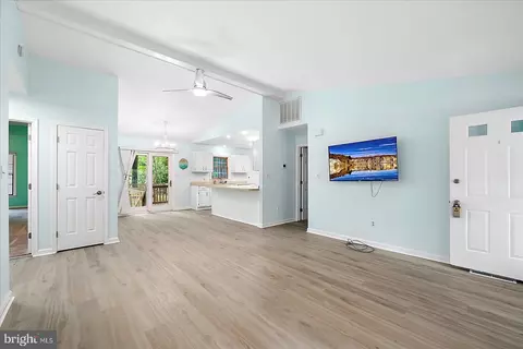 Living - 79 Seafarer Ln, Berlin, MD 21811 photo 2 of 5