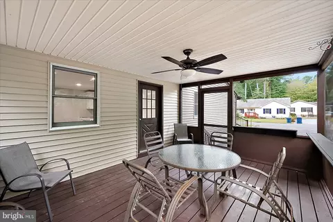 Exterior - 152 Camelot Cir, Berlin, MD 21811 photo 4 of 5