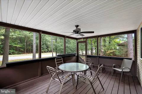 Exterior - 152 Camelot Cir, Berlin, MD 21811 photo 3 of 5
