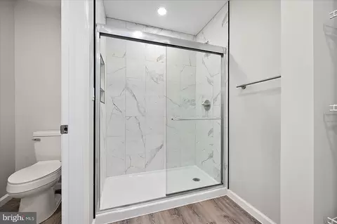 Bath - 152 Camelot Cir, Berlin, MD 21811 photo 2 of 3
