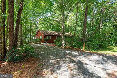 32 Whaler Ln, Ocean Pines, MD 21811