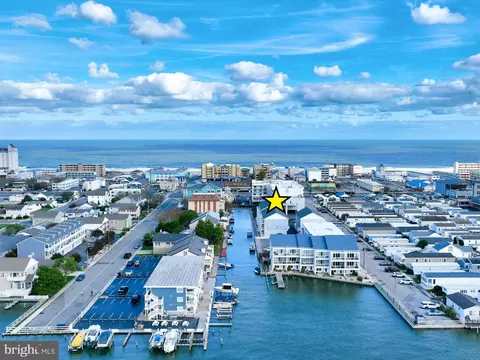 212 25th St, Ocean City, MD 21842