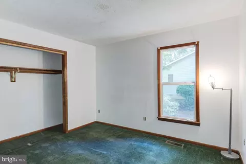 Bedroom - 21 Sloop Ln, Ocean Pines, MD 21811 photo 2 of 13