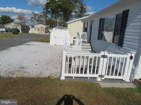 Exterior - 134 Skipjack Cir, Berlin, MD 21811 photo 3 of 14