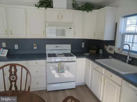 Kitchen - 134 Skipjack Cir, Berlin, MD 21811 photo 1 of 4