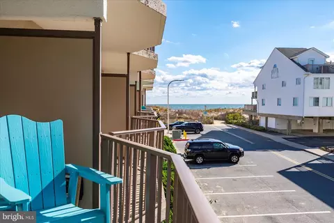 8 36th St #207, Ocean City, MD 21842