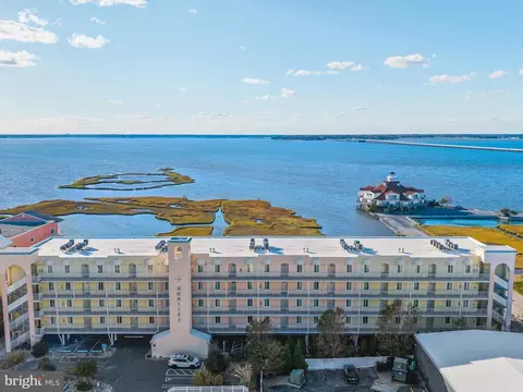105 56th St #205 P1, Ocean City, MD 21842