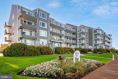 425 14th St #106L, Ocean City, MD 21842