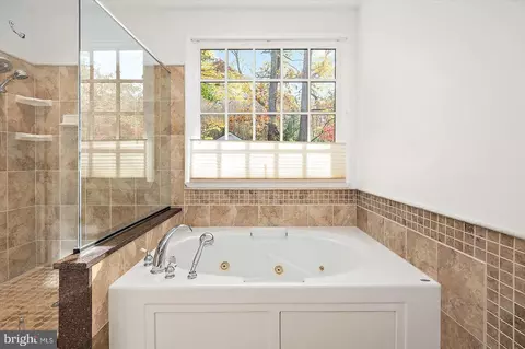 Bath - 101 Mumfords Landing Rd, Ocean Pines, MD 21811 photo 2 of 15