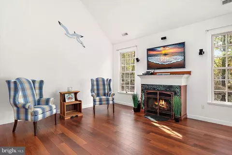 Living - 101 Mumfords Landing Rd, Ocean Pines, MD 21811 photo 5 of 6