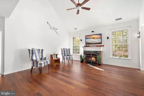 Living - 101 Mumfords Landing Rd, Ocean Pines, MD 21811 photo 2 of 6
