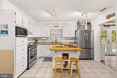 8 Wharf Ct, Ocean Pines, MD 21811 photo 15