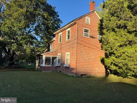 413 S Main St, Berlin, MD 21811 photo 2