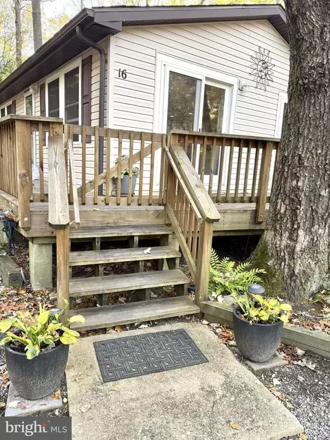 Exterior - 16 Hickory Way, Ocean Pines, MD 21811 photo 6 of 12
