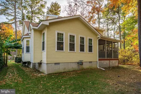 Exterior - 75 Robin Hood Trl, Ocean Pines, MD 21811 photo 9 of 16