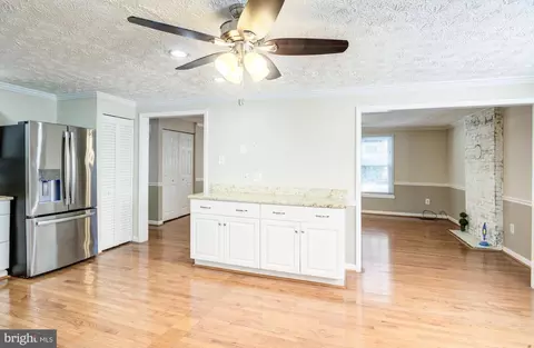 Entry Way - 9 Burr Hill Dr, Ocean Pines, MD 21811 photo 5 of 8