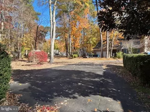 Exterior - 9 Burr Hill Dr, Ocean Pines, MD 21811 photo 5 of 19