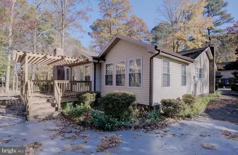 Exterior - 9 Burr Hill Dr, Ocean Pines, MD 21811 photo 11 of 19