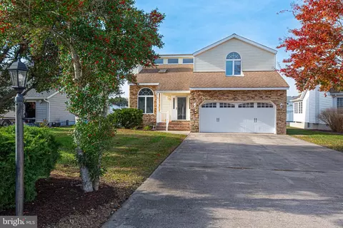 17 Stacy Ct, Ocean Pines, MD 21811