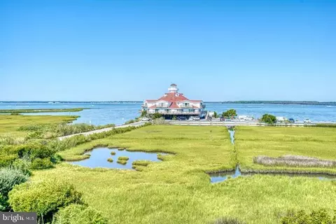 104 56th St #206, Ocean City, MD 21842