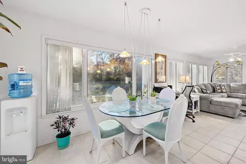 Dining - 11317 River Run Ln, Berlin, MD 21811 photo 5 of 7