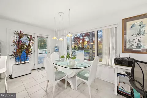 Dining - 11317 River Run Ln, Berlin, MD 21811 photo 6 of 7