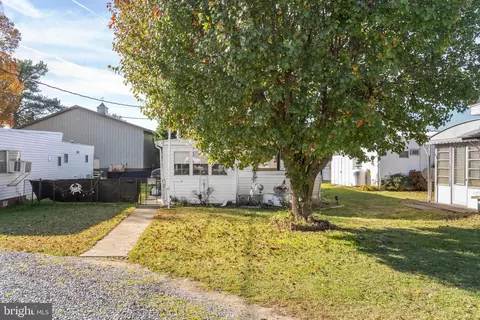 11451 Gum Point Rd #17, Berlin, MD 21811