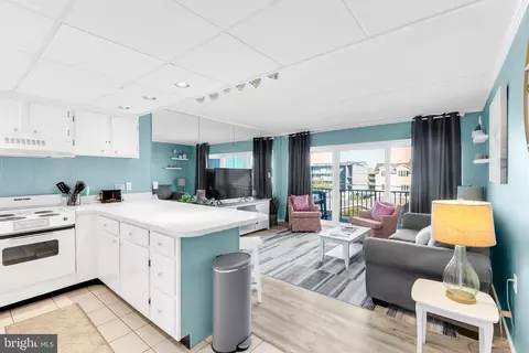 13 69th St #310, Ocean City, MD 21842