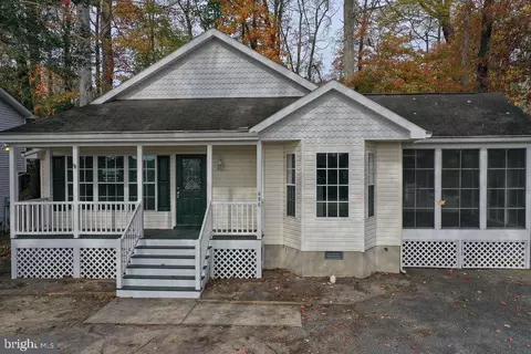 696 Ocean Pkwy, Ocean Pines, MD 21811