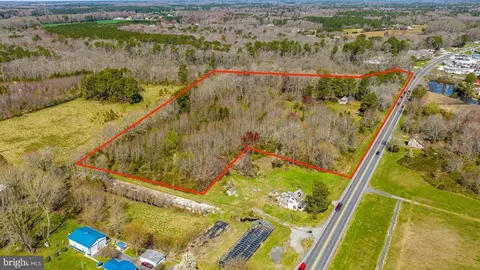 10329 Racetrack Rd, Berlin, MD 21811