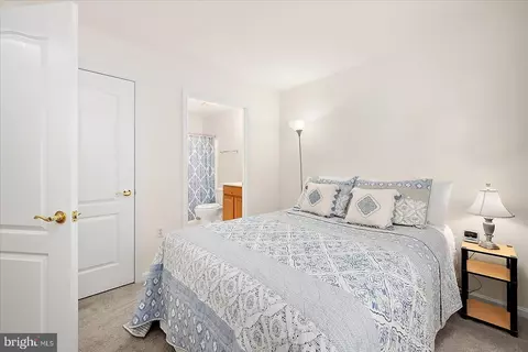 Bedroom - 11 Hatteras St, Ocean Pines, MD 21811 photo 5 of 6