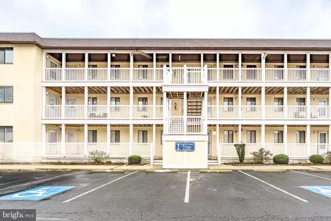 715 142nd St #420, Ocean City, MD 21842