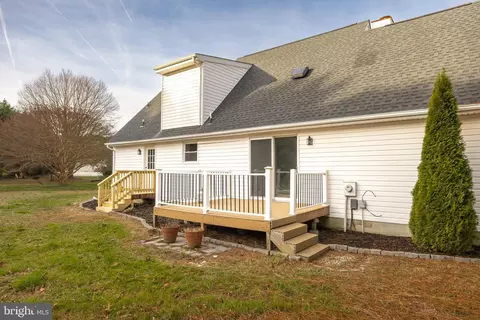 Exterior - 7 Mill Rd, Berlin, MD 21811 photo 7 of 12