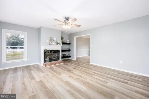 Living - 7 Mill Rd, Berlin, MD 21811 photo 1 of 4