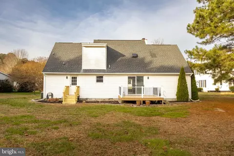 Exterior - 7 Mill Rd, Berlin, MD 21811 photo 6 of 12