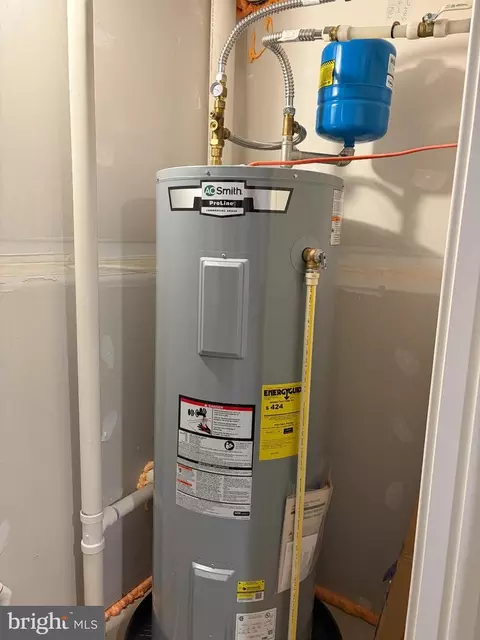 Other - 12441 Oak Leaf Ln #2, Berlin, MD 21811 photo 4 of 10