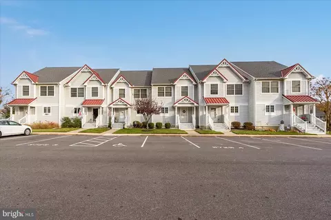 9729 Village Ln #5, Ocean City, MD 21842