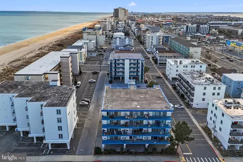 7 127th St #104N, Ocean City, MD 21842