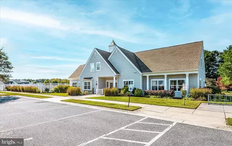 Exterior - 372 Schooner Ln, Berlin, MD 21811 photo 5 of 9