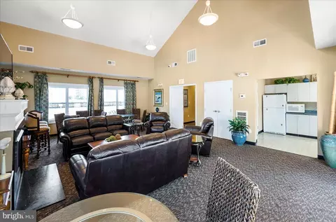 Living - 372 Schooner Ln, Berlin, MD 21811 photo 7 of 7