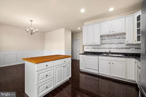 Kitchen - 372 Schooner Ln, Berlin, MD 21811 photo 6 of 7