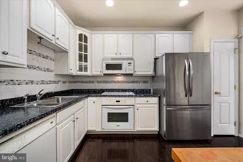 Kitchen - 372 Schooner Ln, Berlin, MD 21811 photo 2 of 7