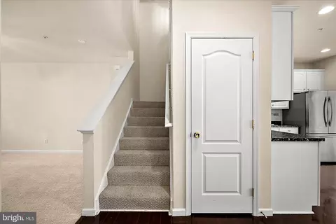 Entry Way - 372 Schooner Ln, Berlin, MD 21811 photo 4 of 7