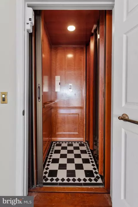 Entry Way - 26 W Mallard, Ocean Pines, MD 21811 photo 11 of 17