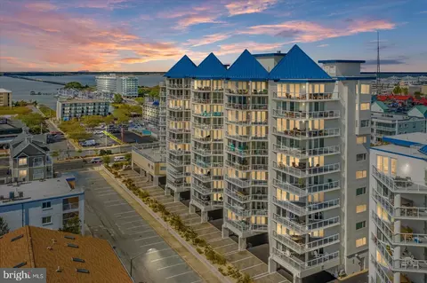 8 60th St #302, Ocean City, MD 21842