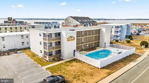 507 NW Robin Dr #302, Ocean City, MD 21842