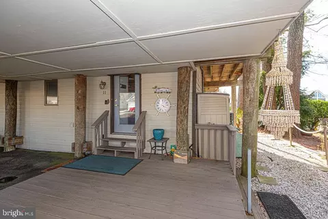 Exterior - 11 Clipper Ct, Ocean Pines, MD 21811 photo 4 of 23